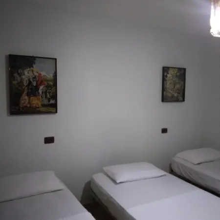 Tahiri 3 Villa Golem (Tirana)