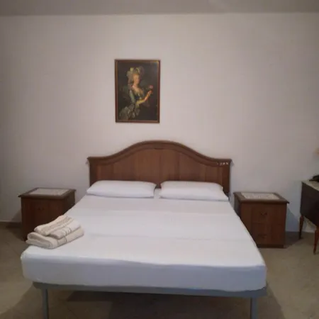 Villa Tahiri 3 Golem (Tirana)